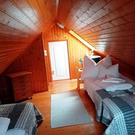 Eoetvoes Nyaralo Villa Сиофок Екстериор снимка