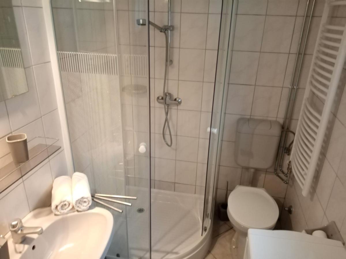 Eoetvoes Nyaralo Villa Сиофок Екстериор снимка