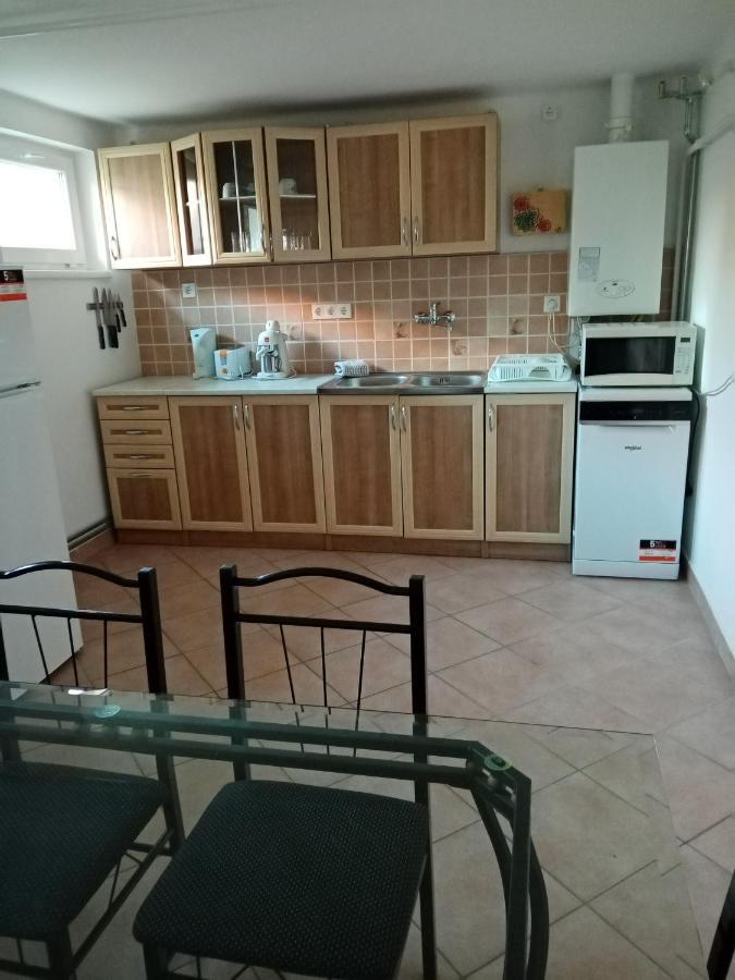Eoetvoes Nyaralo Villa Сиофок Екстериор снимка